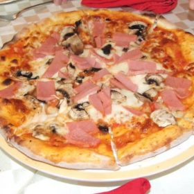Capricciosa plus dostava