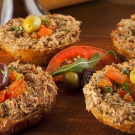 Bruschette tuna delivery