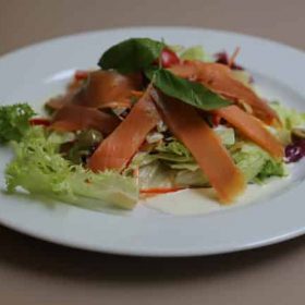 Losos salata