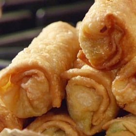 Prolećne rolnice 180 rsd Prolećne rolnice
