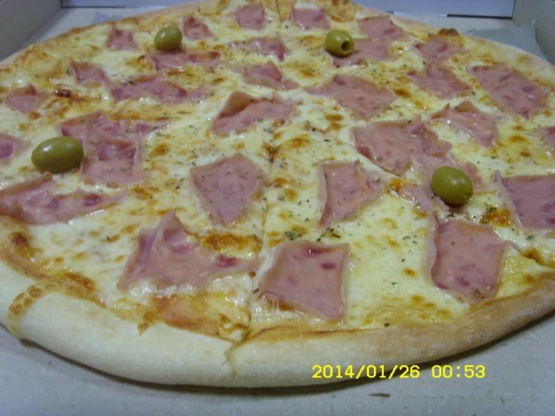 Pizza Vezuvio dostava