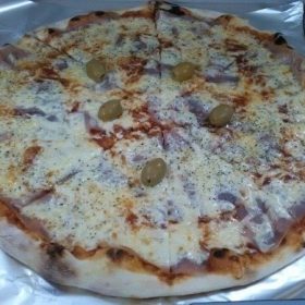 Capricciosa 530 din. Capricciosa