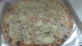 Capricciosa pizza Italian job delivery