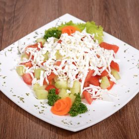 Mešana salata sa sirom dostava