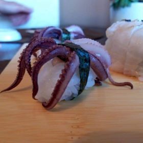 Nigiri Ika 140 din. Nigiri Ika