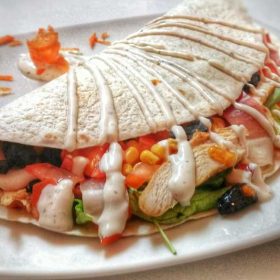 Tortilja gurman salata