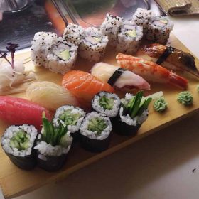 Mix sushi set
