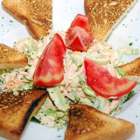 Pileća salata
