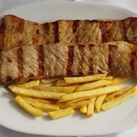Bela vešalica