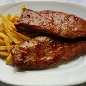 Gedžina dimljena vešalica 600 rsd Gedžina dimljena vešalica