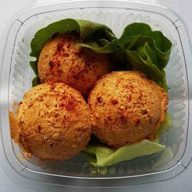 Urnebes salata