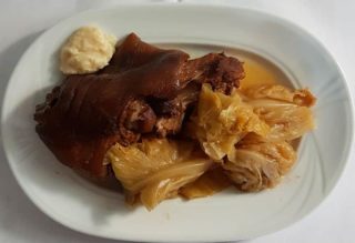 Kolenice u kiselom kupusu Don Gedža dostava