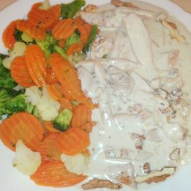 Chicken with gorgonzola sauce