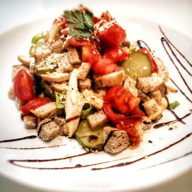 Susam pileća salata