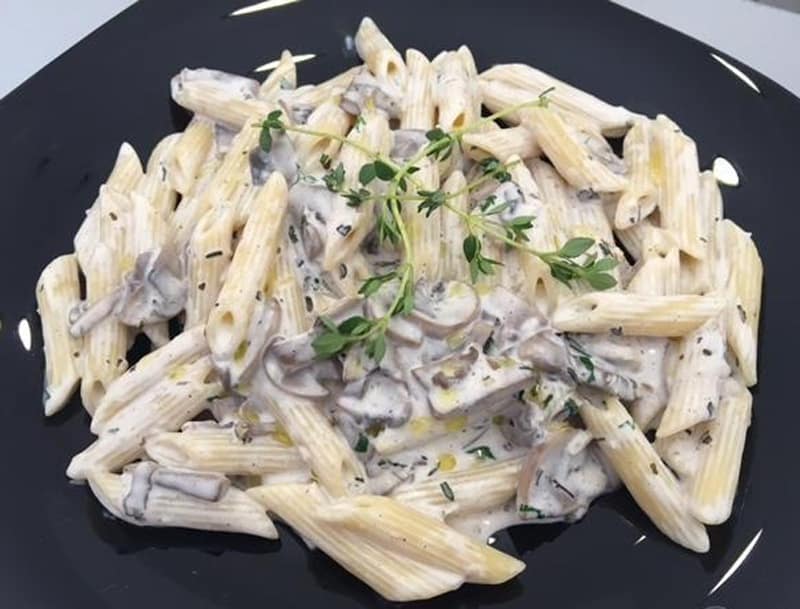 Pasta Funghi Bianco dostava