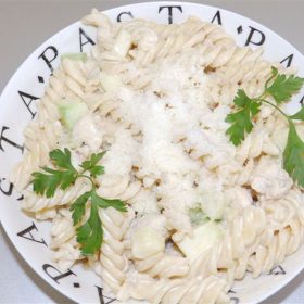 Pasta piletina Italijana 350 rsd Pasta piletina Italijana