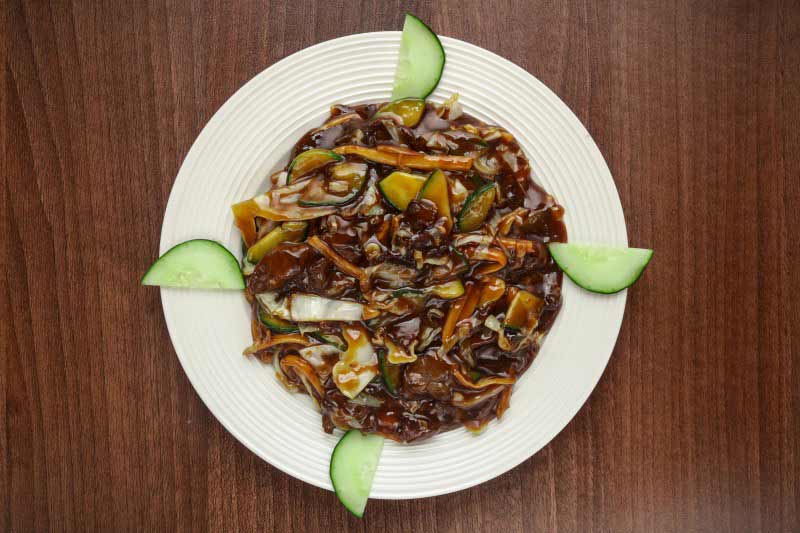 Veal with bamboo and cucumber delivery