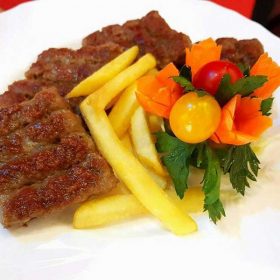 Veliki banjalučki ćevap 440 rsd Veliki banjalučki ćevap