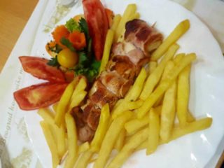 Chicken kabobs in bacon 150 grams delivery