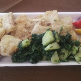 Filet soma/pangasius sa krompirom i blitvom 350 din. Filet soma/pangasius sa krompirom i blitvom