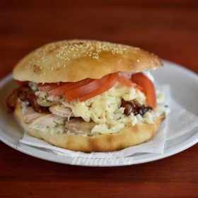 Sendvič Pollo tzatziki