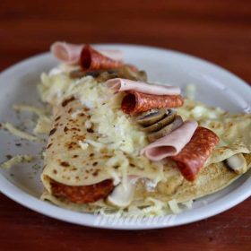 10. Palačinka šunka, kulen, kačkavalj, pavlaka, pečurke