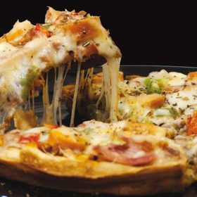 Bacon cheese Pizza dostava