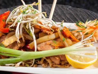 Pad Thai svinjetina dostava