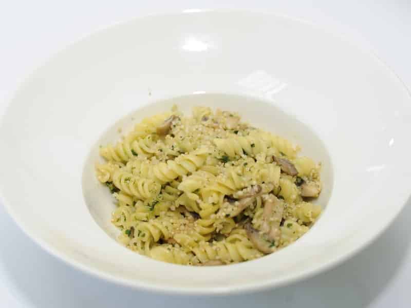 Pasta sa spanaćem, pečurkama i kinoom dostava