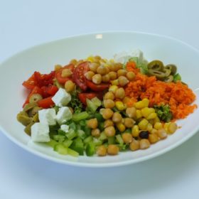 Salata sa leblebijama dostava
