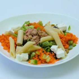 Salata sa tunjevinom I testeninom dostava