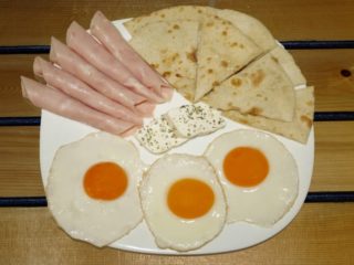 Classica breakfast Balkanika delivery