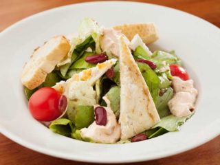 Insalata con formaggio di capra Pomodoro Vidin dostava