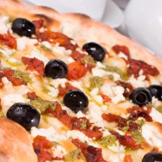 Pizza Mattina Greca Pomodoro delivery