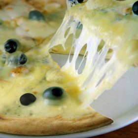 Pizza Quattro Formaggi dostava