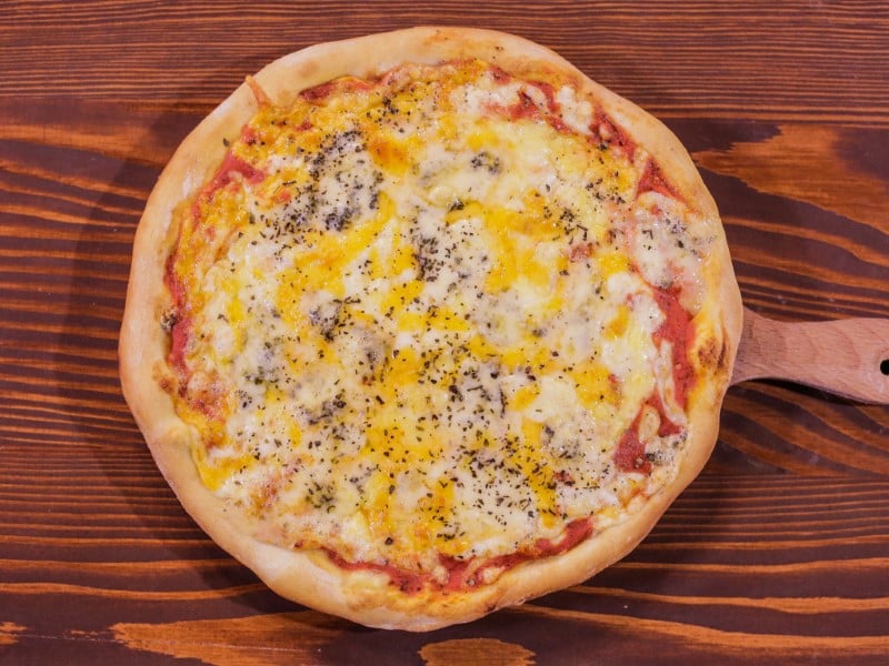 Quattro Formaggi dostava