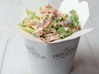 Dimljena piletina salata Trpezarija salad bar dostava