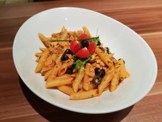 Pasta with salmon Garden food & bar delivery