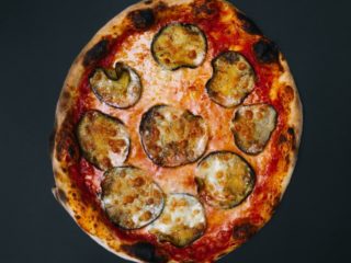 Parmigiana ripiena classic pizza delivery