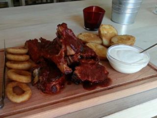 Pork ribs in bbq sauce Restoran Veliki delivery