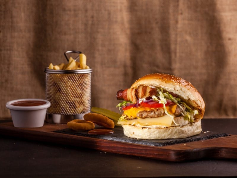 Chicken Bacon burger dostava