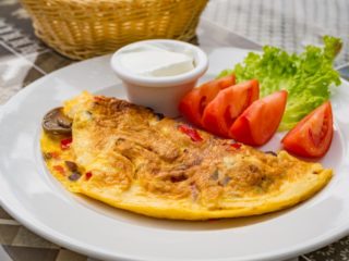 Scrambled eggs with vegetables Brunch Lounge Stara Pazova delivery