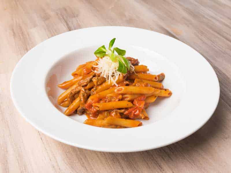 Pene pomodoro dostava