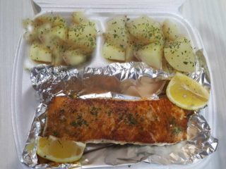 Grilled salmon fillet with side dish Fish Bar Ana i Andrej delivery
