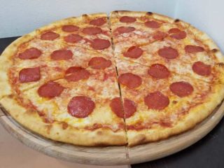 Pepperoni pica Verona Cut dostava