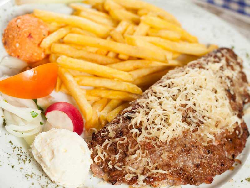 Punjena pljeskavica sa pomfritom dostava