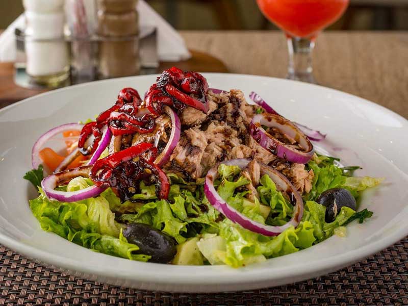 Salata sa tunom dostava