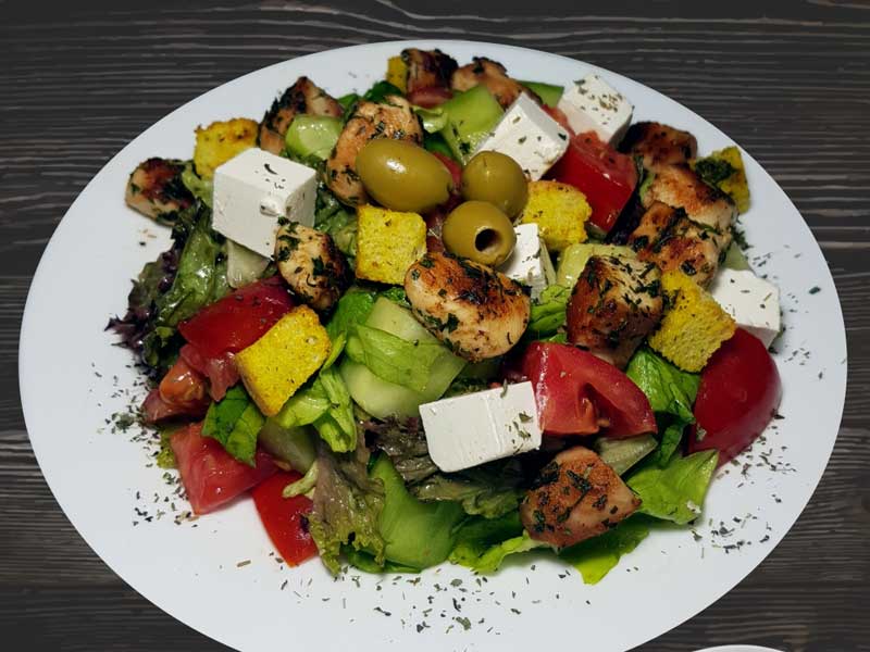 Greek salad with chicken delivery