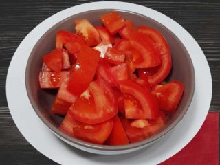 Tomato salad Salaš 011 delivery
