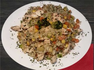 Chicken risotto with vegetables Salaš 011 delivery